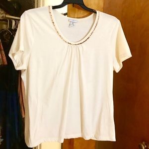 Short-sleeve Off-white Women’s blouse